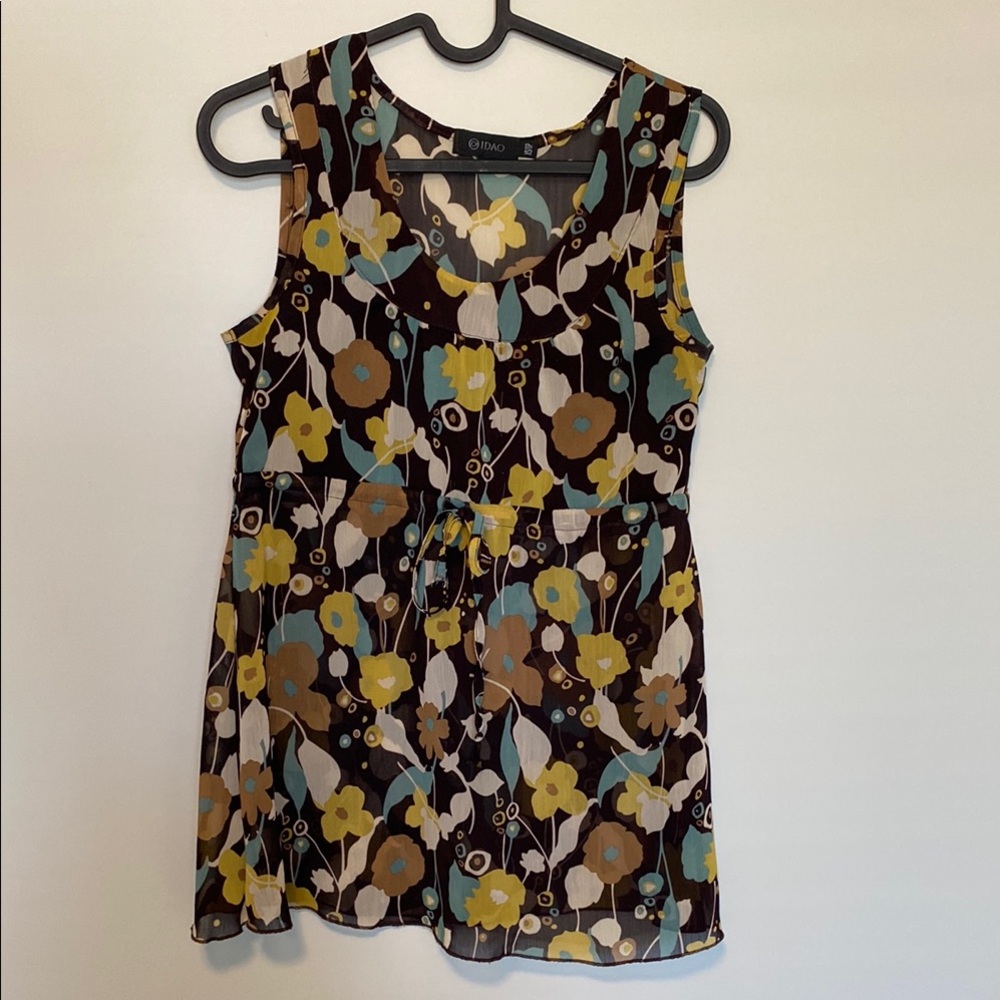 Floral Sleeveless Women's Top - Multicolor